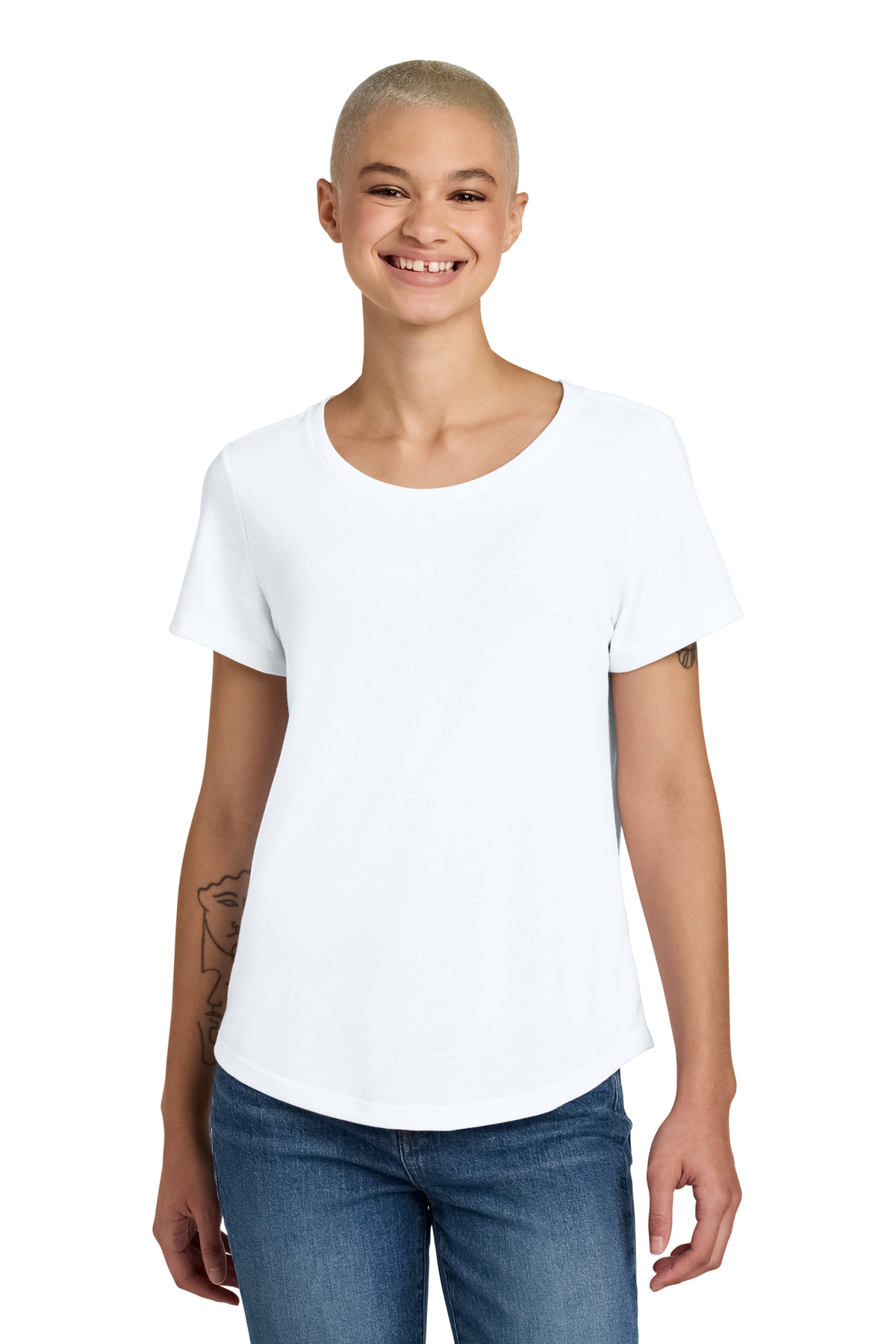 AL2015_brightwhite_model_front